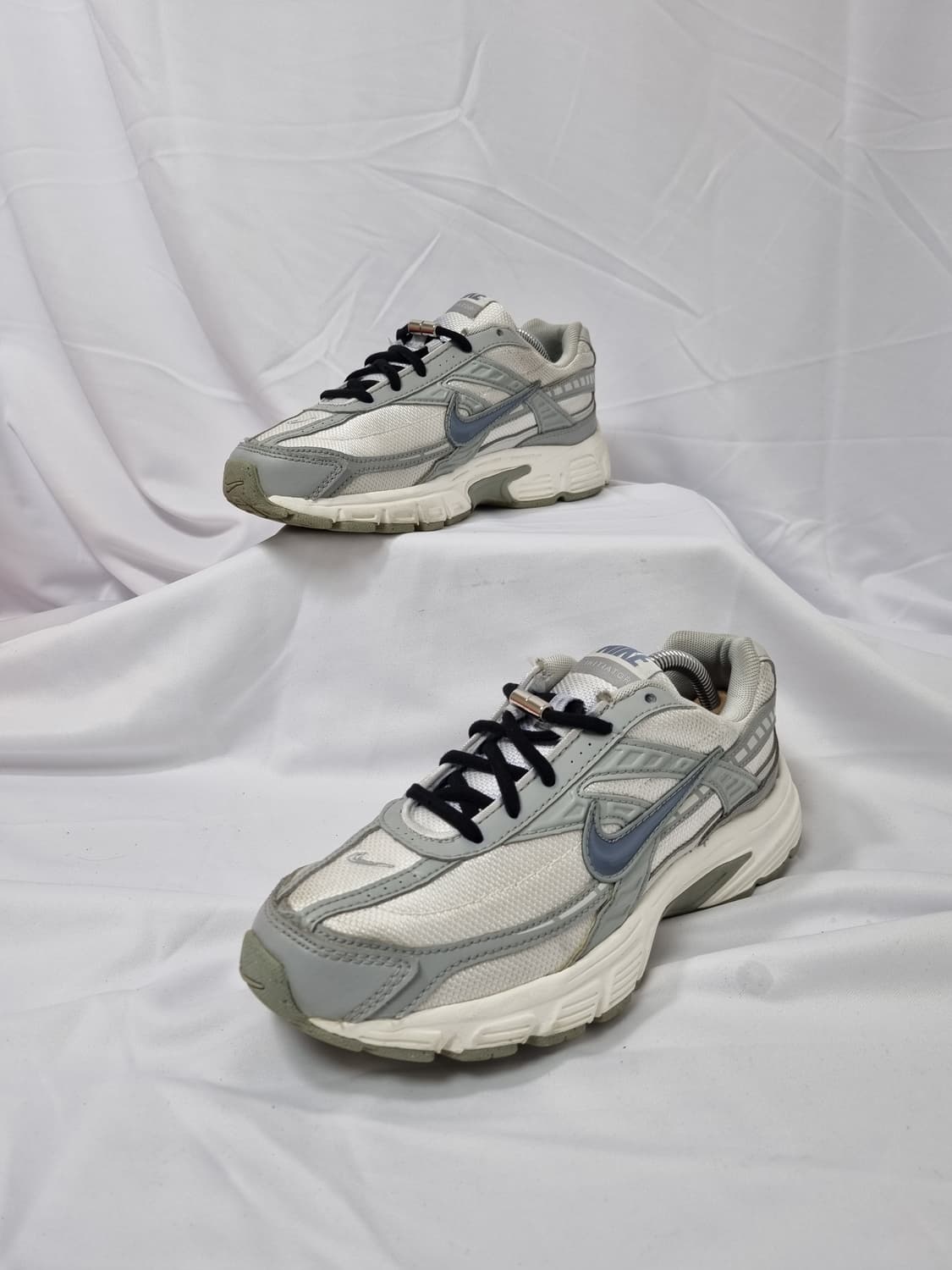 245 나이키 이니시에이터 라이트 본 스모크 그레이 상품이미지2