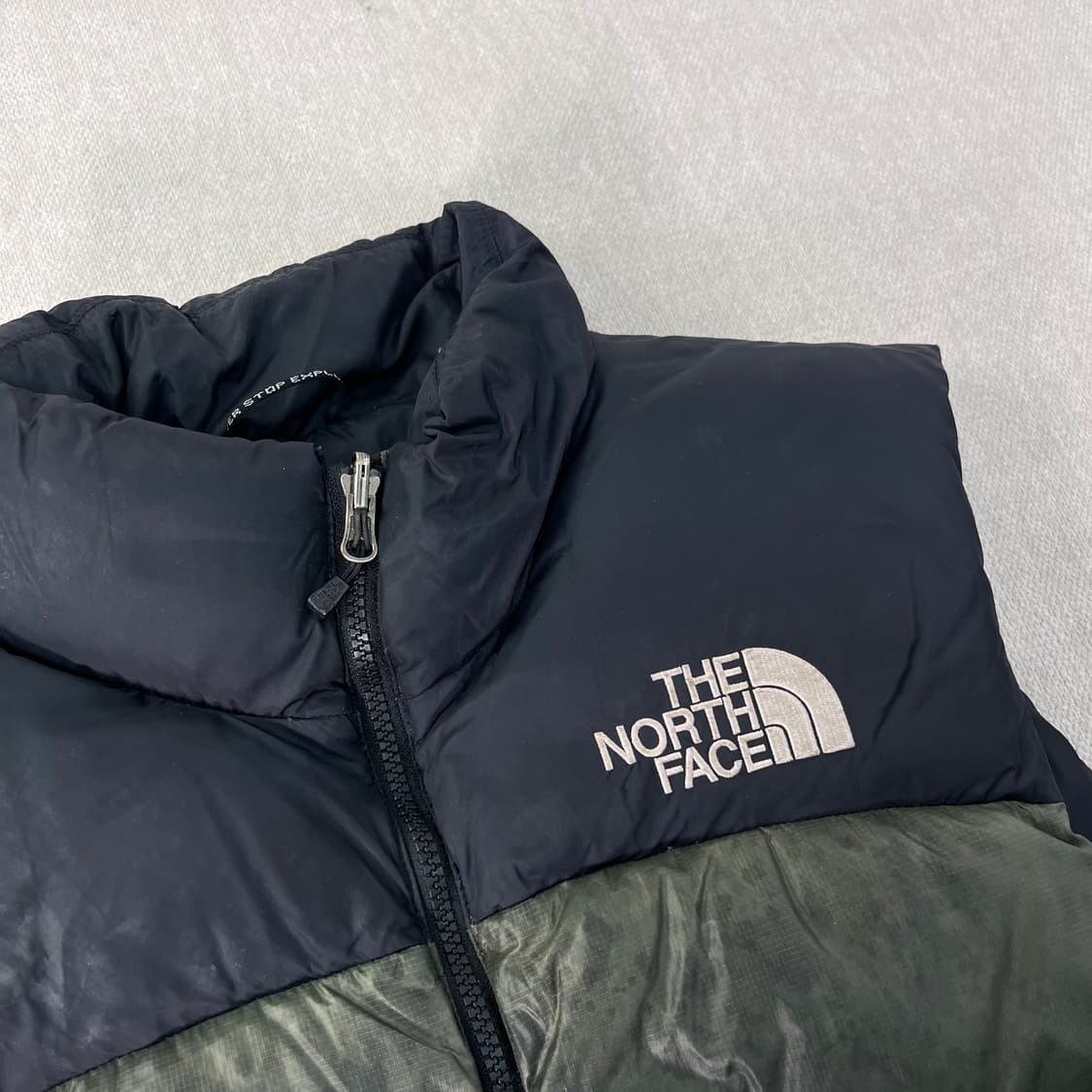 100 노스페이스 1996 눕시 700 카키 조끼 패딩 상품이미지3