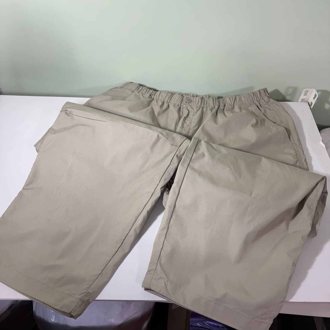 3XL 유니클로 베이지 세미와이드 파라슈트팬츠 상품이미지2