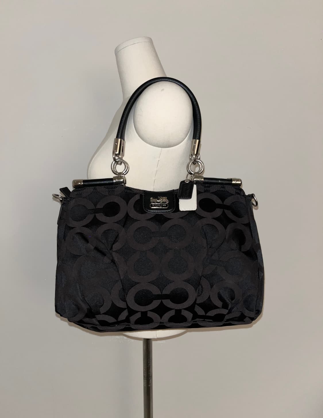 Coach Black Shoulder bag 상품이미지1