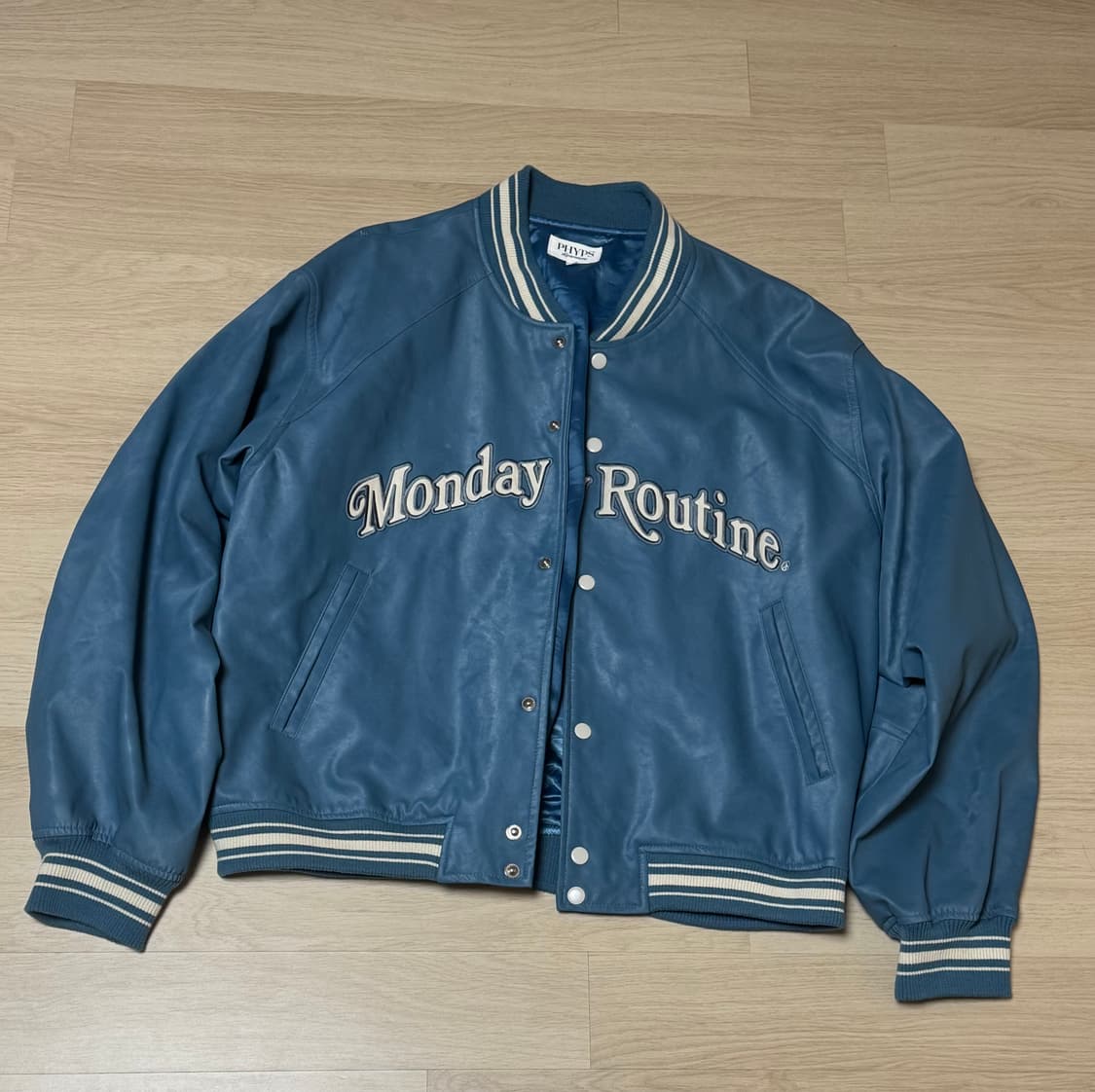 피지컬 에듀케이션 바시티 자켓 XL 상품이미지1