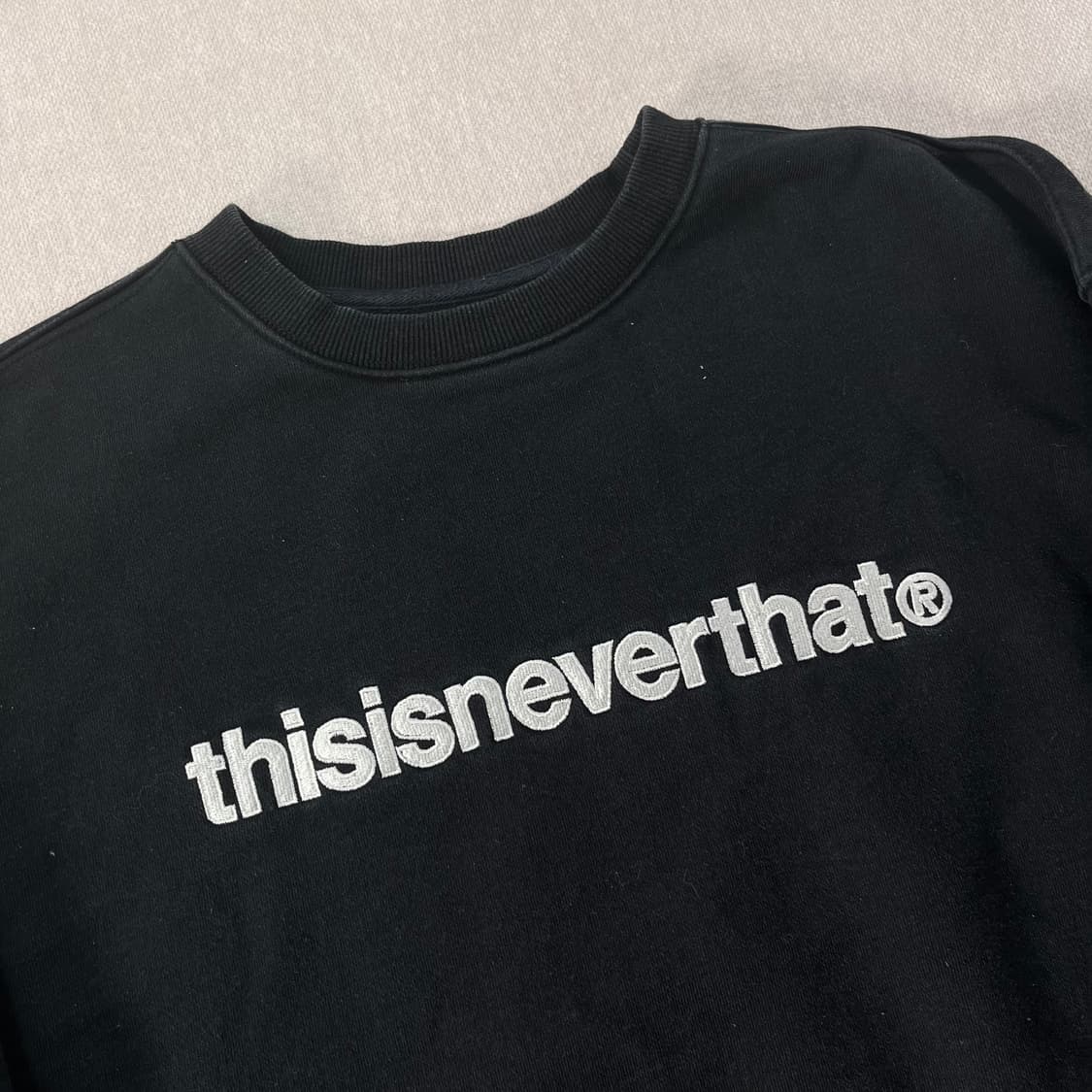 105 디스이즈네버댓 맨투맨 상품이미지2