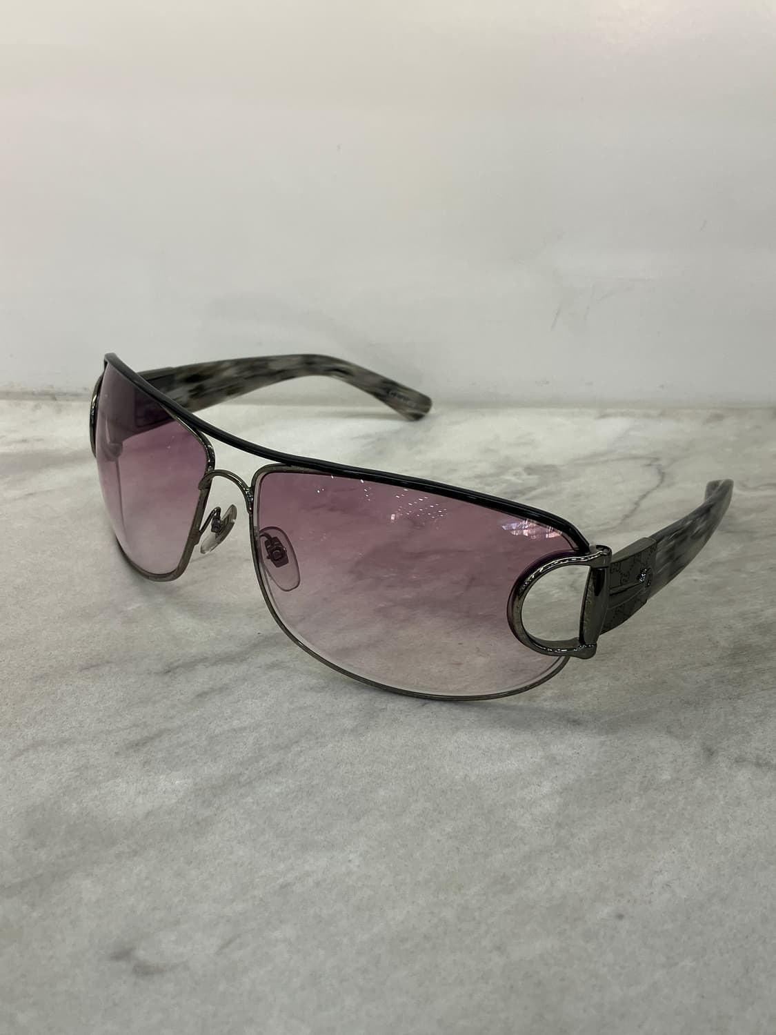 구찌 GUCCI 퍼플 틴트 커브드 선글라스(45g) 상품이미지9