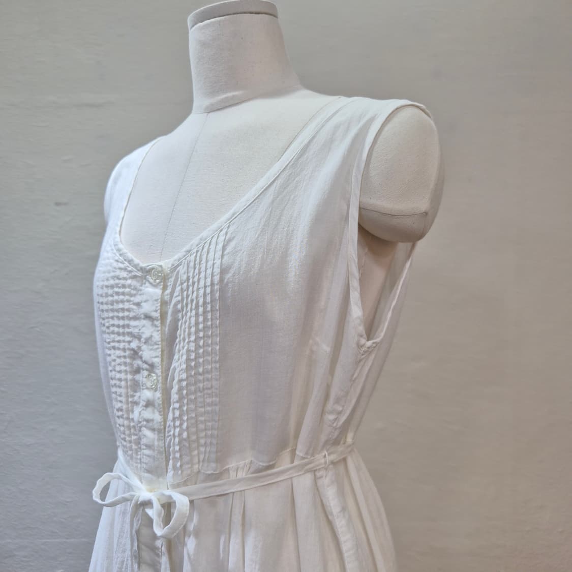 화이트 코튼 레이어드 슬리브리스 끈 원피스 상품이미지5