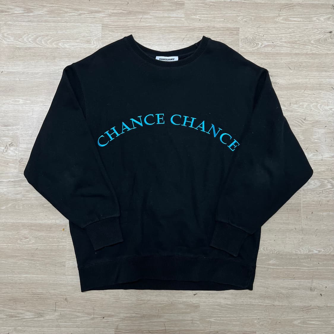 챈스챈스 남여공용 아치 로고 기모 맨투맨 크루넥 티셔츠 [블랙] M/95 상품이미지1