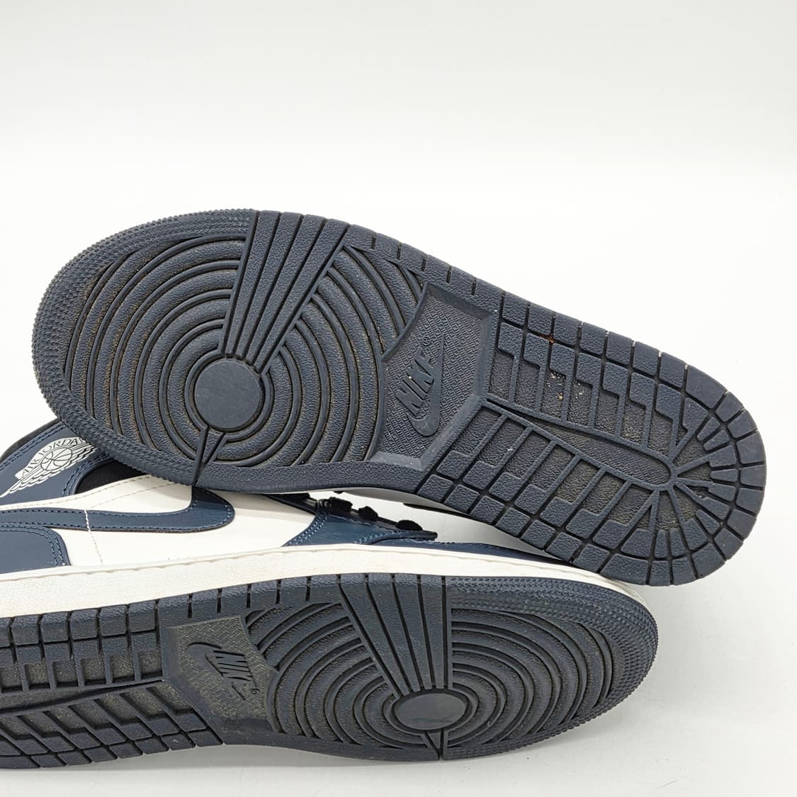  나이키 에어 조던 1 미드 다크 틸 (255) 상품이미지3