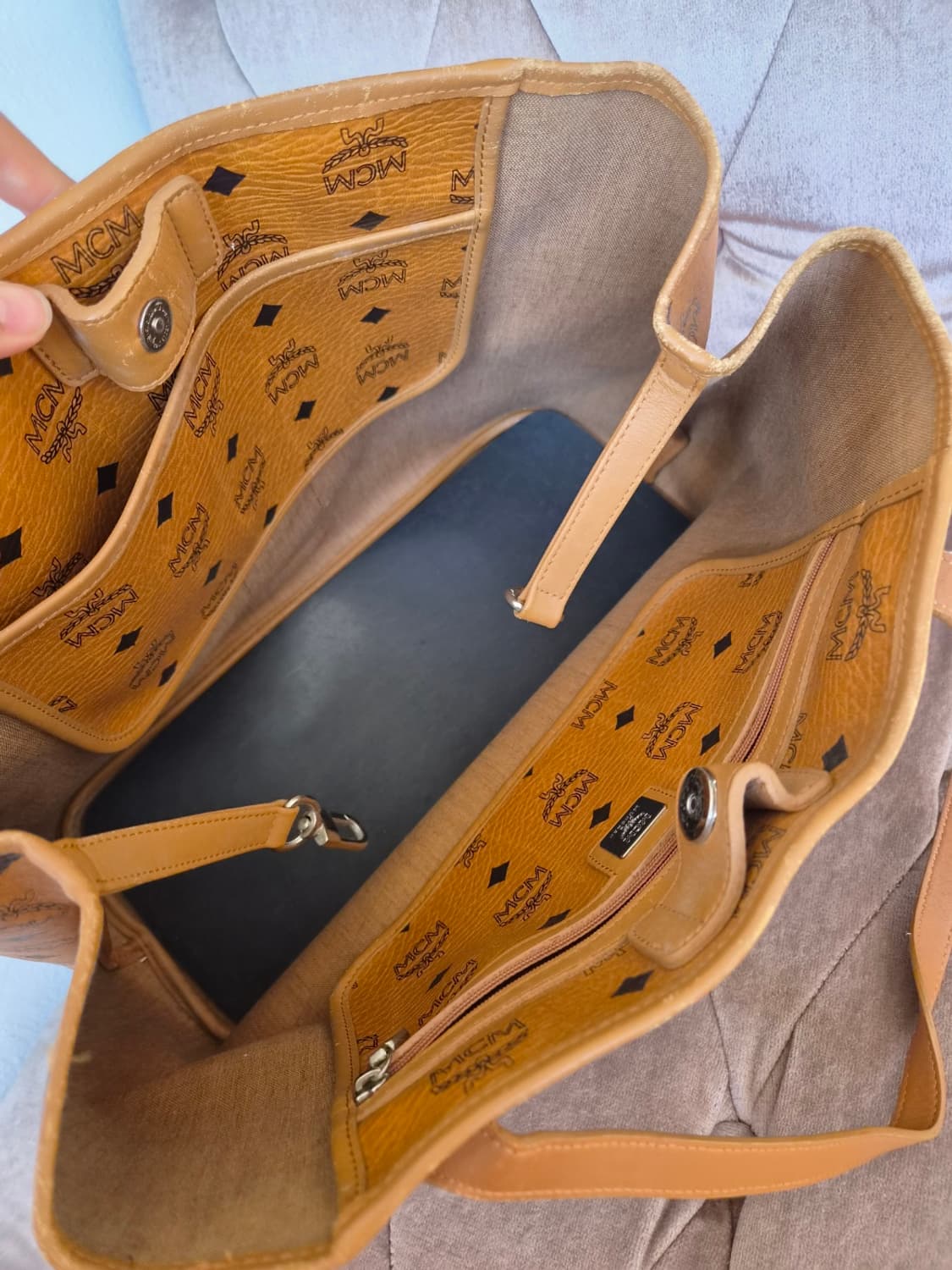 MCM 비세토스 로고 숄더백 쇼퍼백 상품이미지9