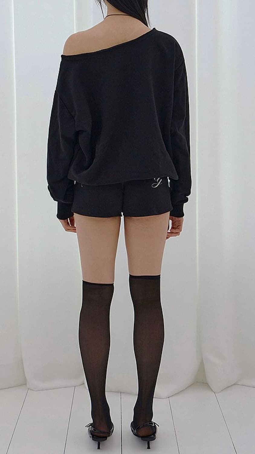 반택시 무배🩶26ss 팬시클럽  반 오프숄더 맨투맨 스웻셔츠 상품이미지2