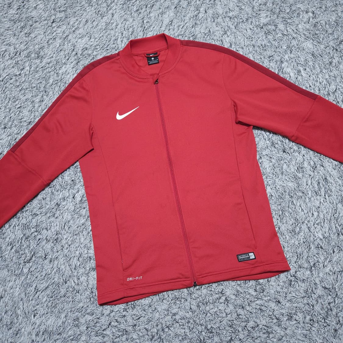 나이키) M 남자 드라이핏 트레이닝상의 / 왕눈이샵 상품이미지2