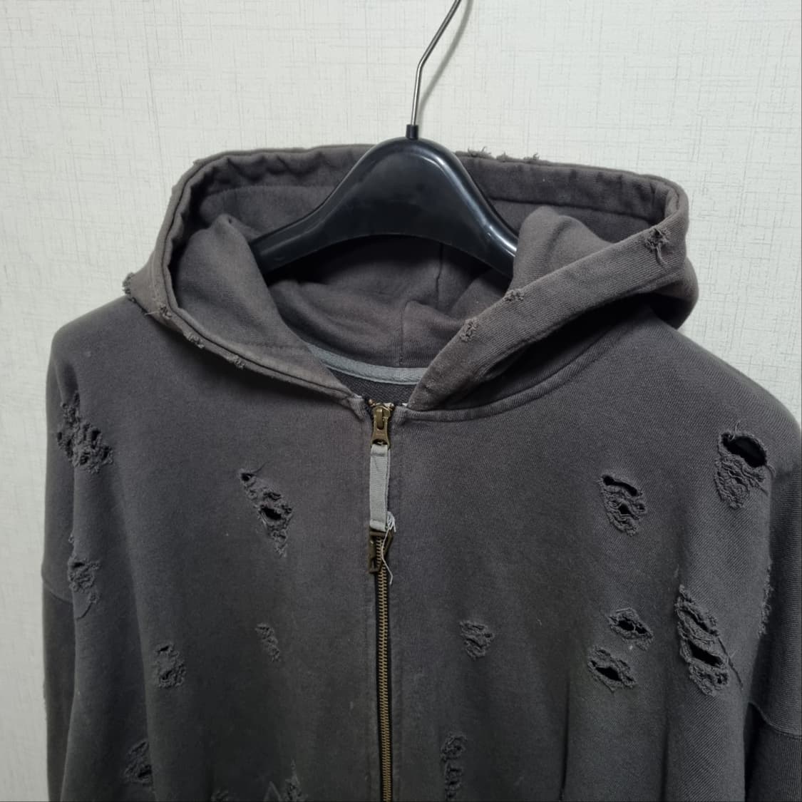 1사이즈 언더마이카 데미지 후드집업 23fw 상품이미지2