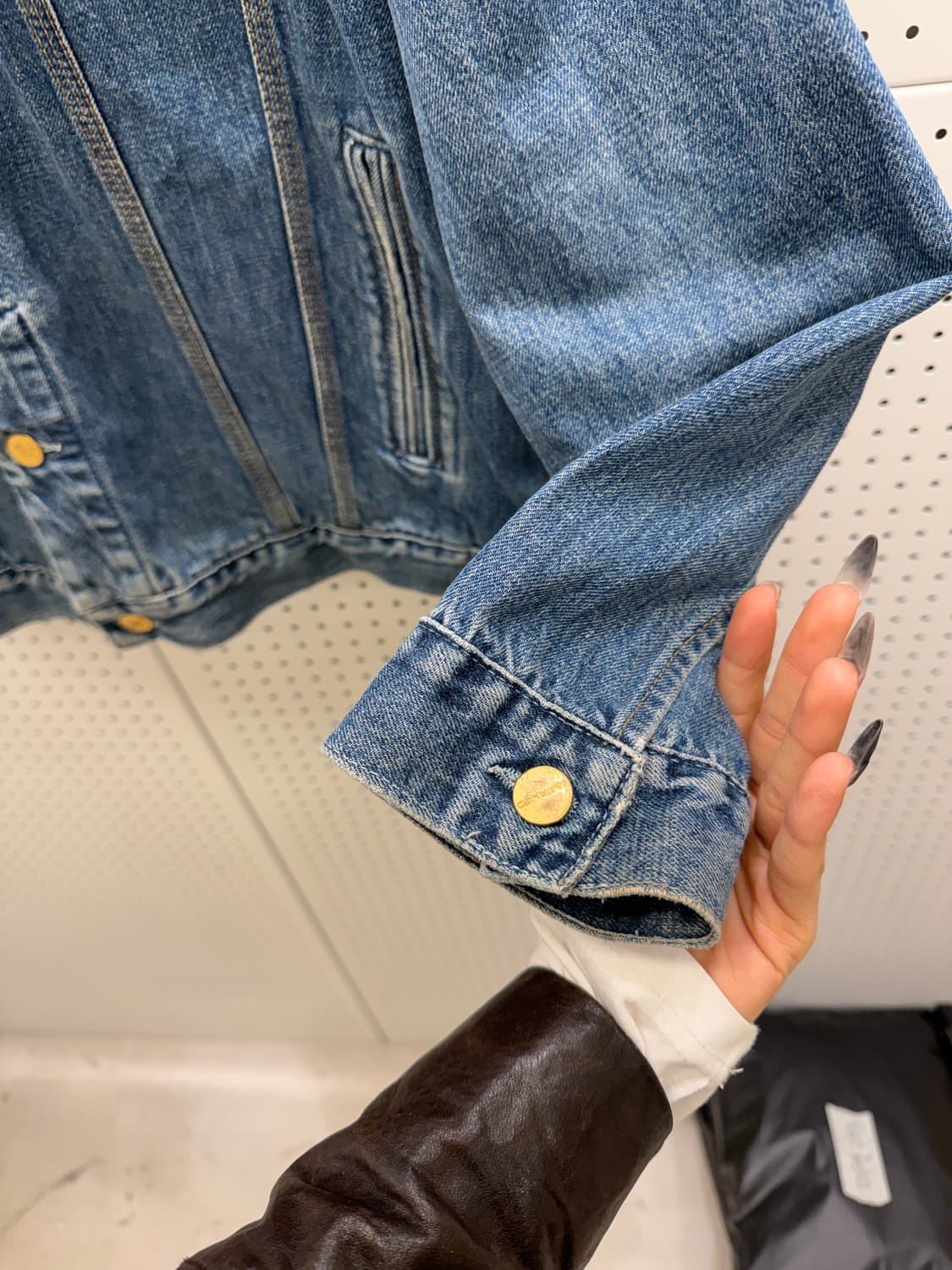 칼하트 WIP 데님 트러커 자켓 U982 상품이미지4