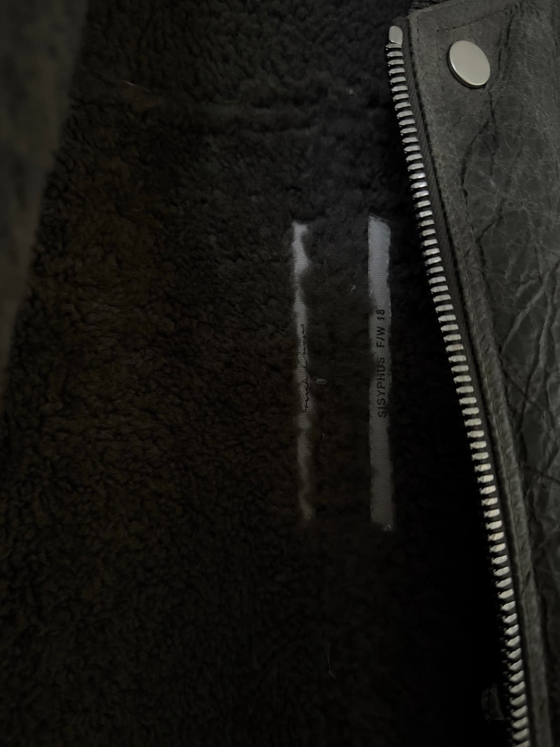 [46] 릭 오웬스 18fw 시시포스 무스탕 레더 자켓 상품이미지3