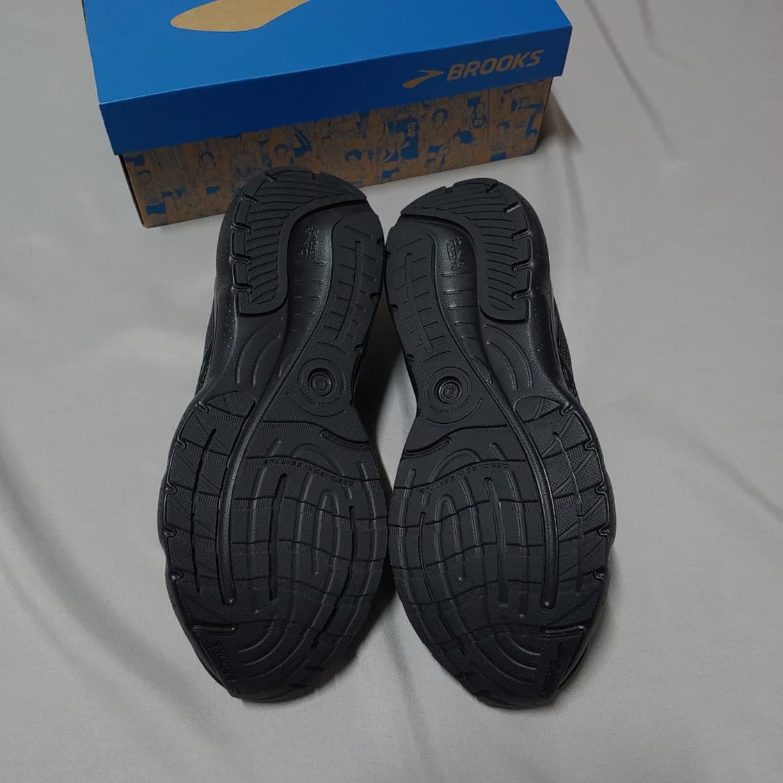 브룩스 남성 런닝화 빅사이즈 285 290 295 300 균일가 왕발 상품이미지9