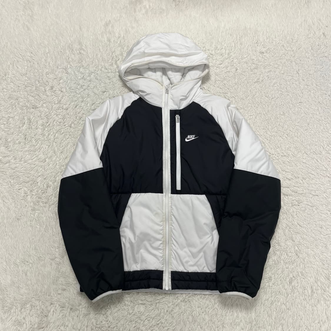 나이키 NSW 써마핏 점퍼 상품이미지1