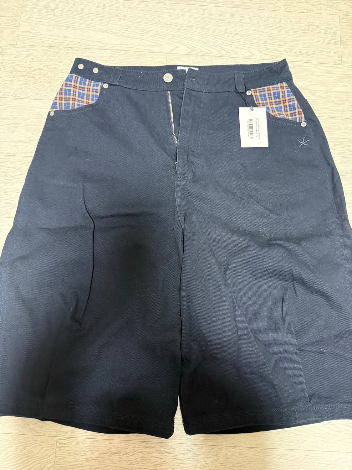 더콜디스트모먼트 체크 포켓 반바지 네이비 상품이미지3