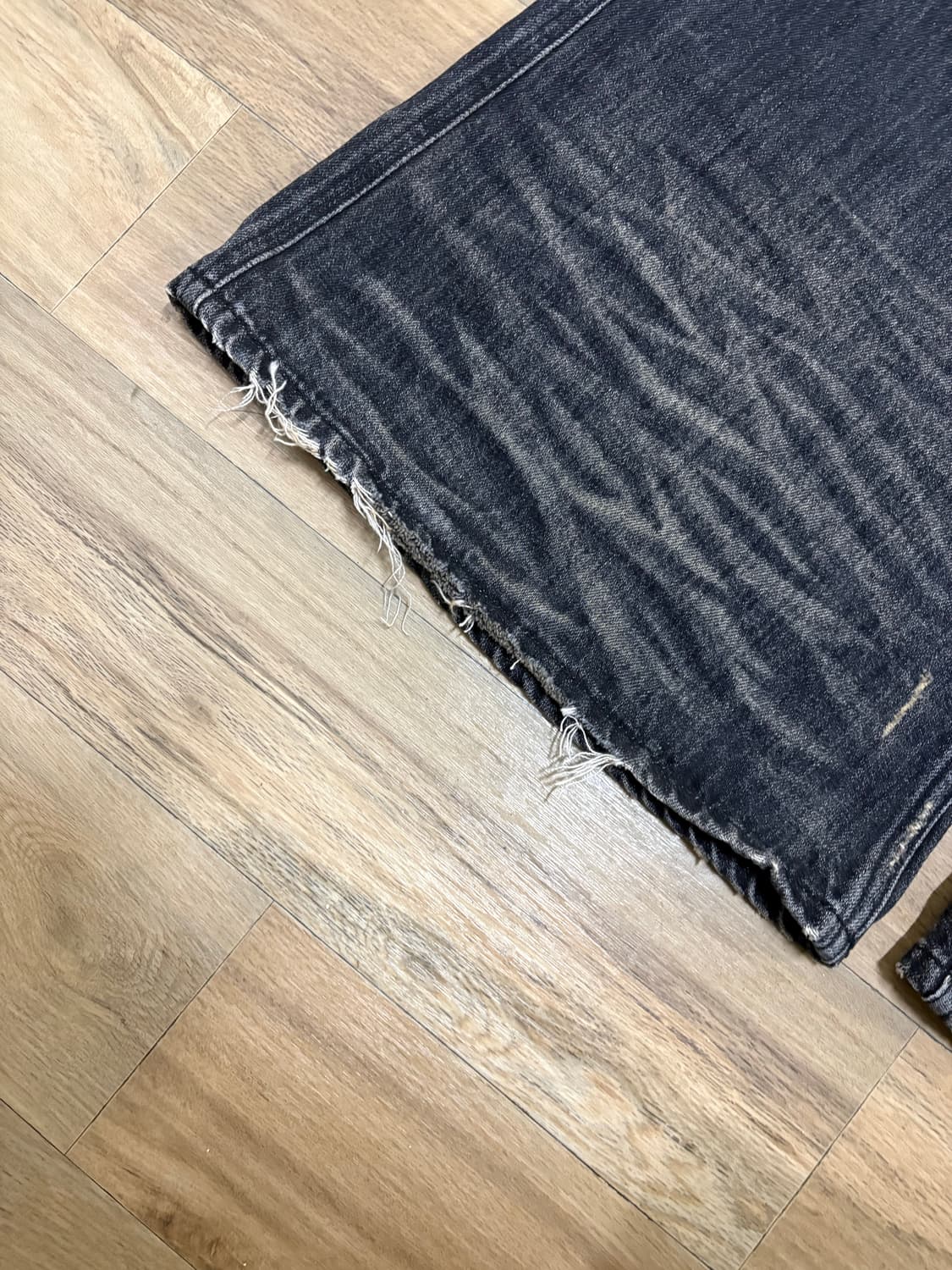 [0] 언더마이카 링클 그레이 워싱 와이드 플레어진 팝니다 상품이미지4