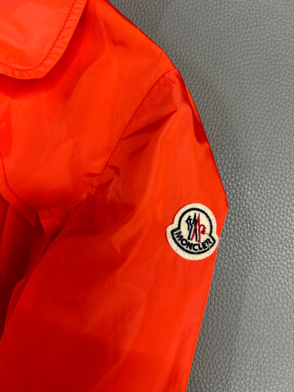 몽클레어 키즈 바람막이 트렌치코트 자켓(10세) 상품이미지3