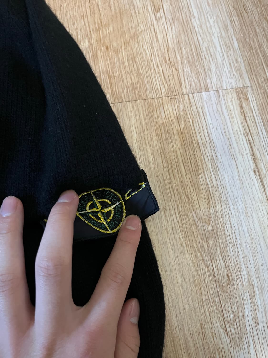 스톤아일랜드 니트집업 상품이미지3