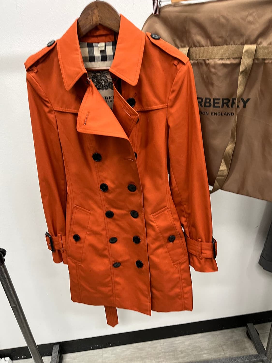 여) 버버리 오렌지 트렌치코트 상품이미지2