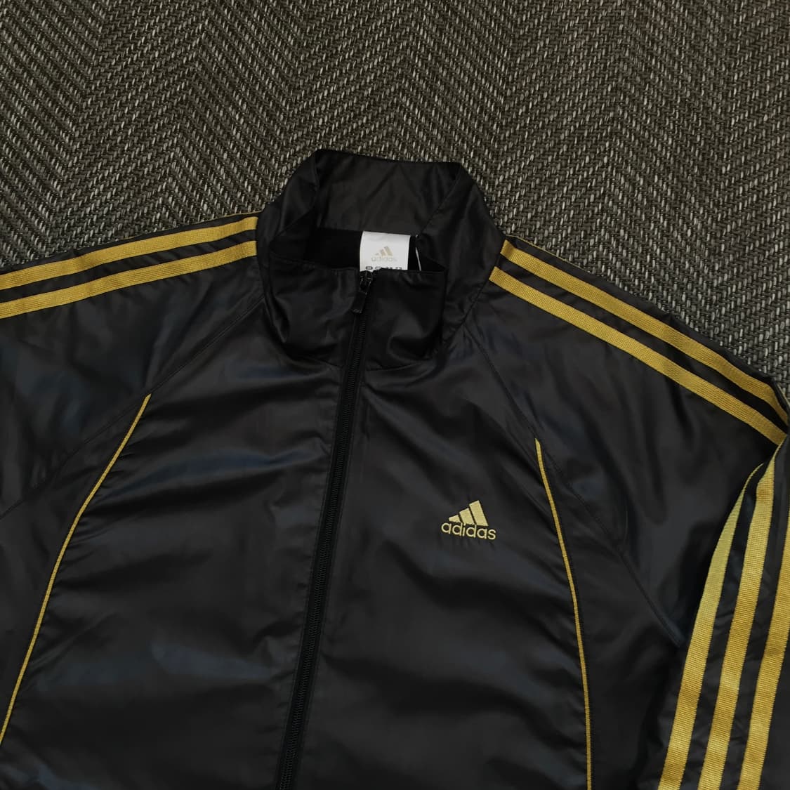 Adidas 아디다스 골드 삼선 사이드라인 바람막이 상품이미지5
