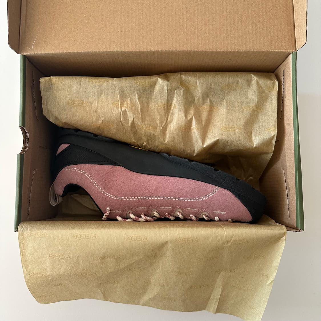 [255새상품]킨(keen) 재스퍼 스니커즈 노스탈지아 로즈 상품이미지4