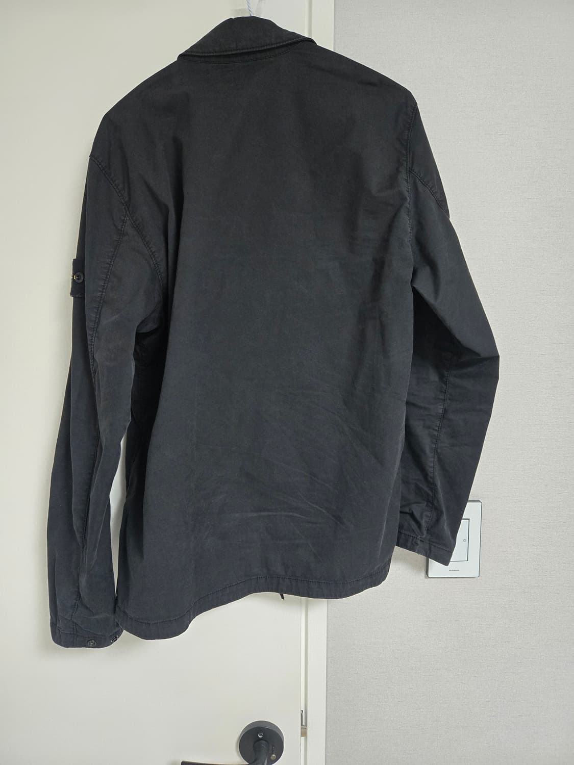 스톤아일랜드 더블포켓 블랙 오버셔츠 M사이즈팝니다 상품이미지3