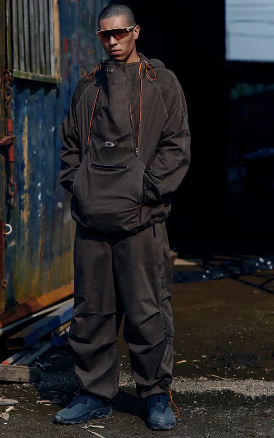 오클리 x 피에트 원드브레이커 L 상품이미지3