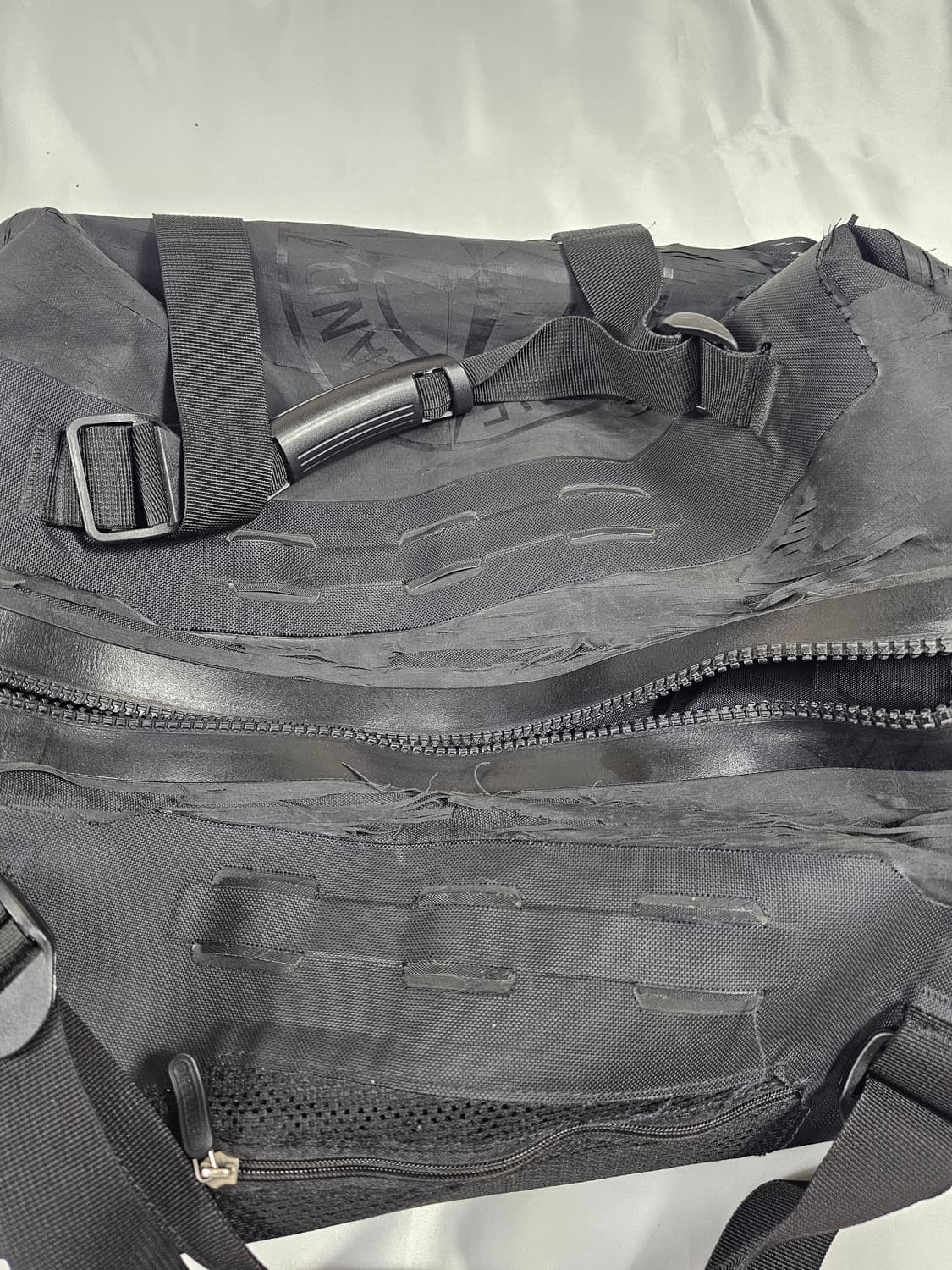 스톤아일랜드더플백 상품이미지10