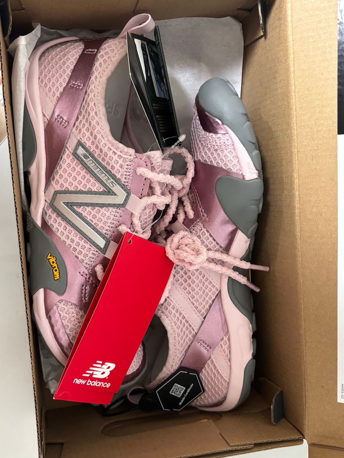 뉴발란스 MT10O 로즈 슈가 핑크 타피 240 사이즈 상품이미지3