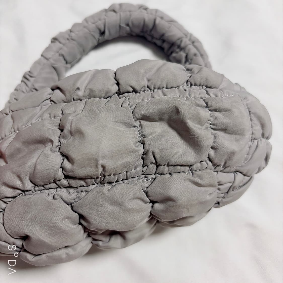 COS 코스 마이크로 퀄팅백 구름백 상품이미지3