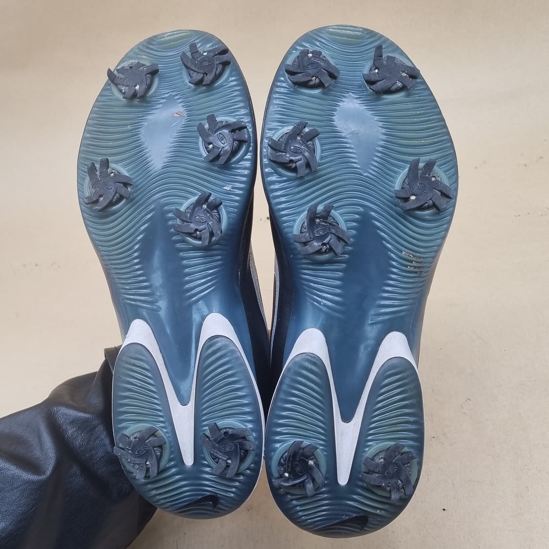 나이키 에어줌 빅토리투어2 여성골프화 235 상품이미지3