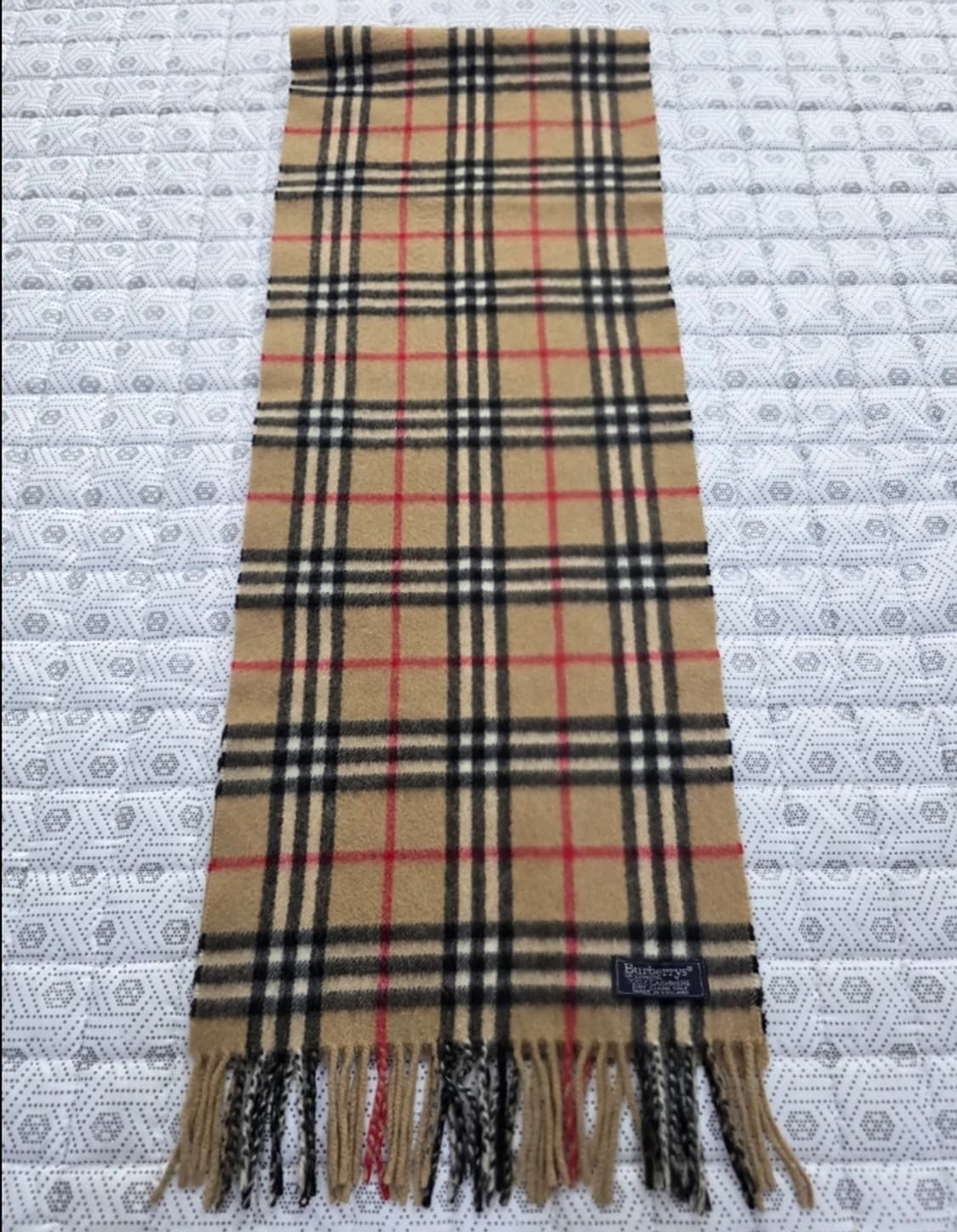 버버리 클래식 체크 캐시미어 머플러 상품이미지1