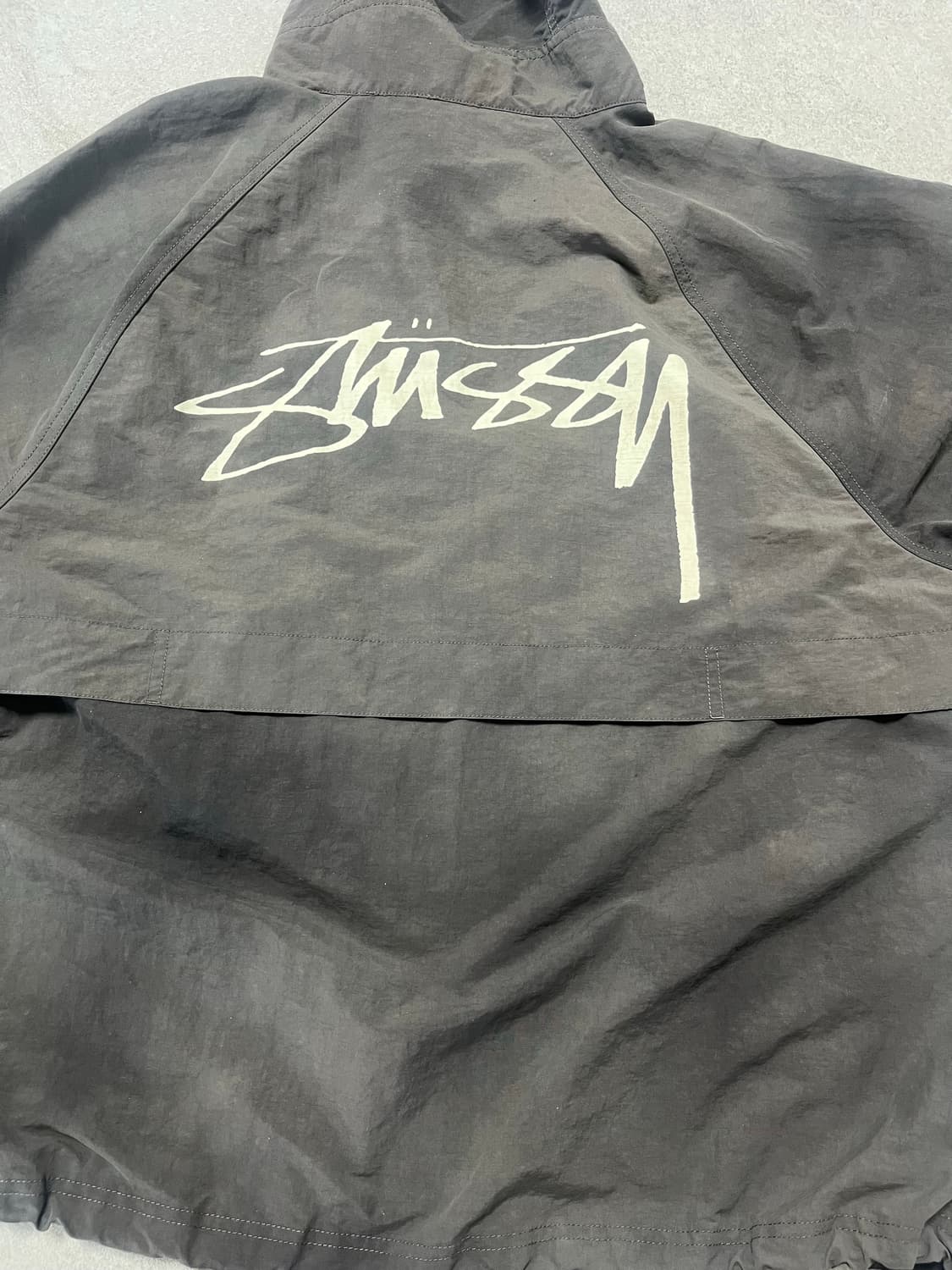 스투시 비치쉘 바람막이 블랙L 상품이미지3