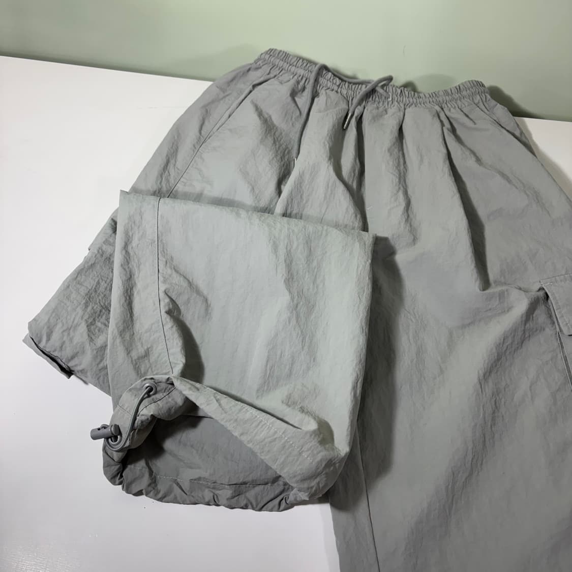 M 낫포너드 그레이 레귤러핏 파라슈트 카고 나일론팬츠 상품이미지3