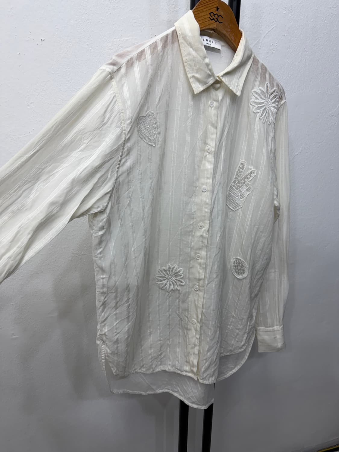 정품) 산드로 여성 자수 스트라이프 셔츠 1 상품이미지2