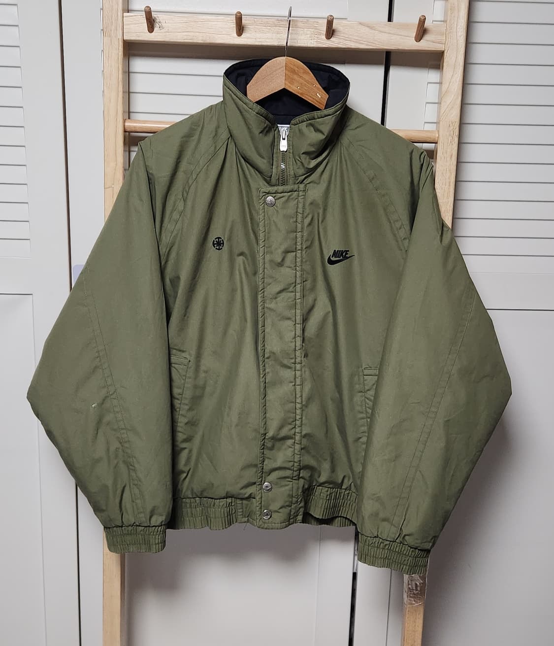 나이키 삼나스포츠 카키 바람막이 점퍼 자켓 상품이미지3
