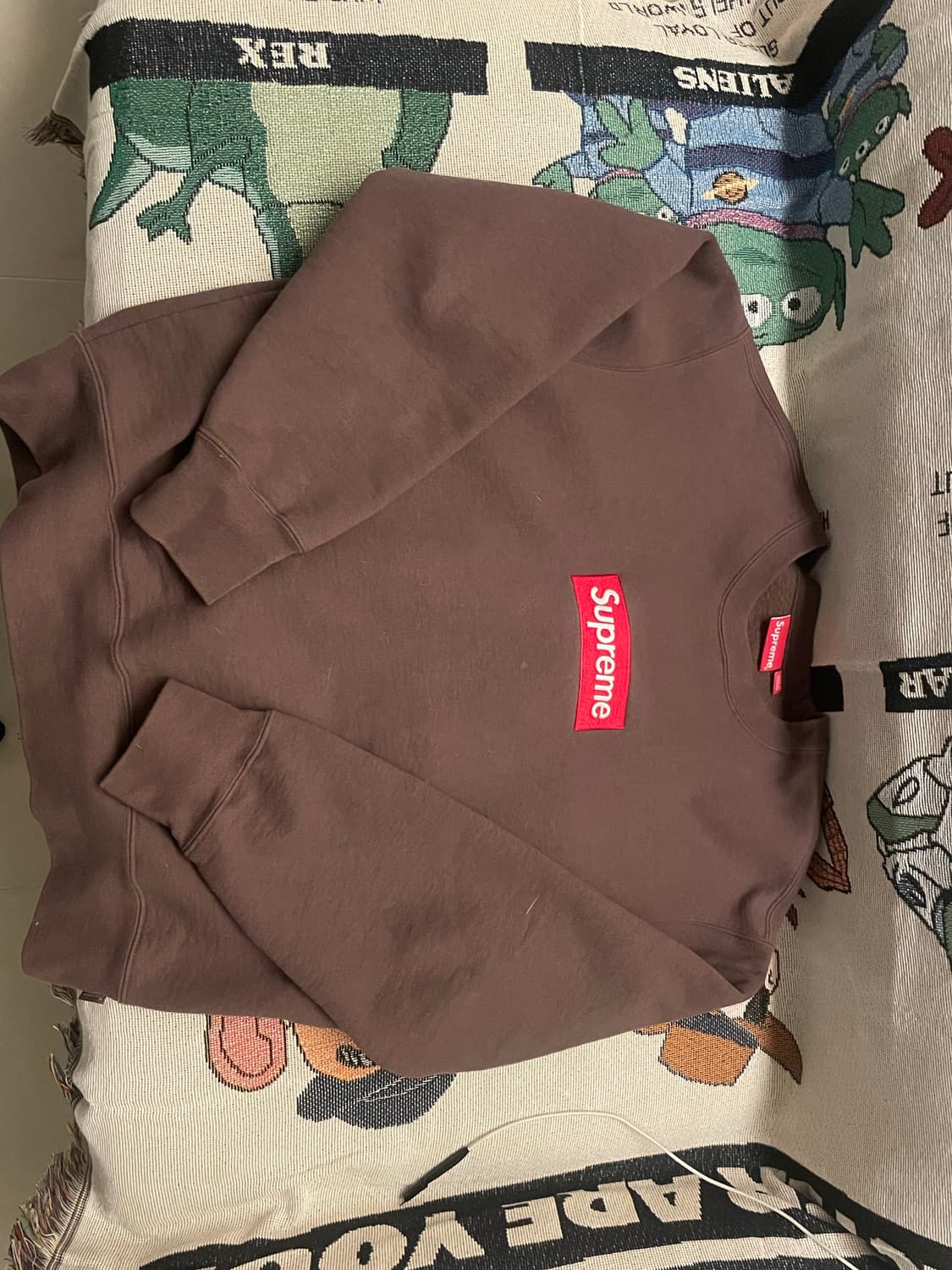 슈프림 맨투맨 s 상품이미지1