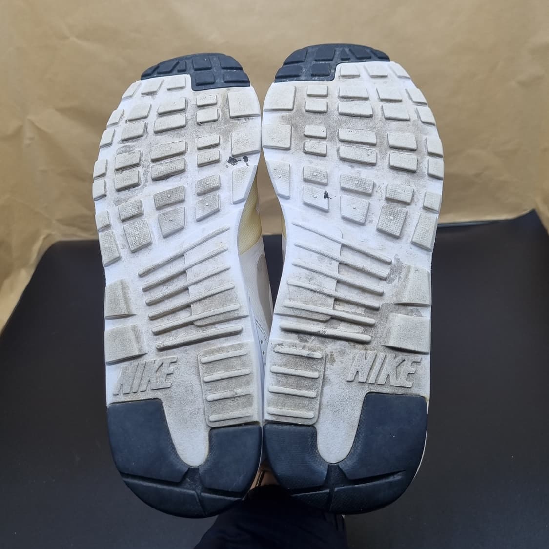 나이키 에어맥스 타바스 여성운동화240  상품이미지3