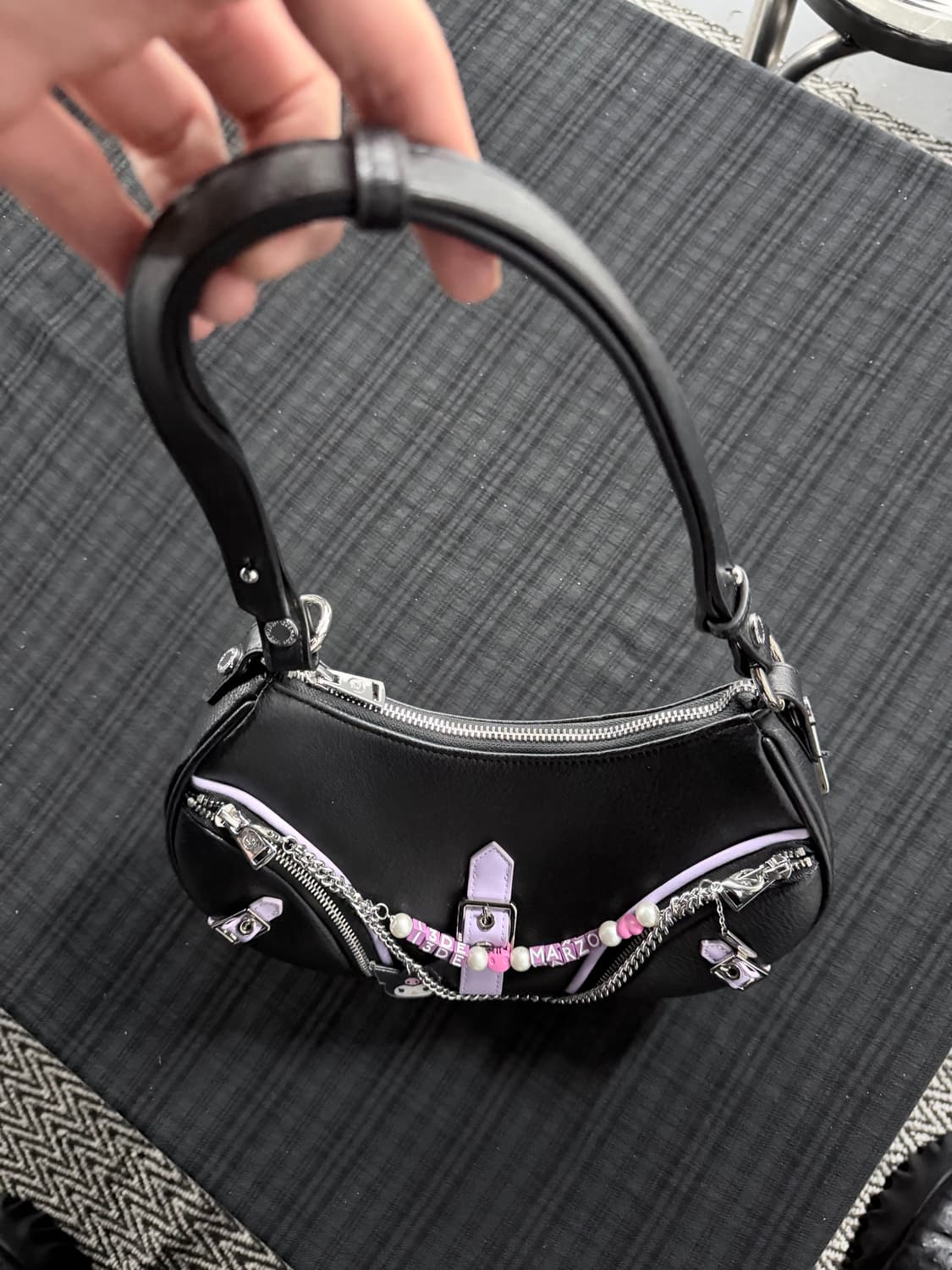 13 디 마르조 산리오 콜라보 숄더백 쿠로미 버전 상품이미지2