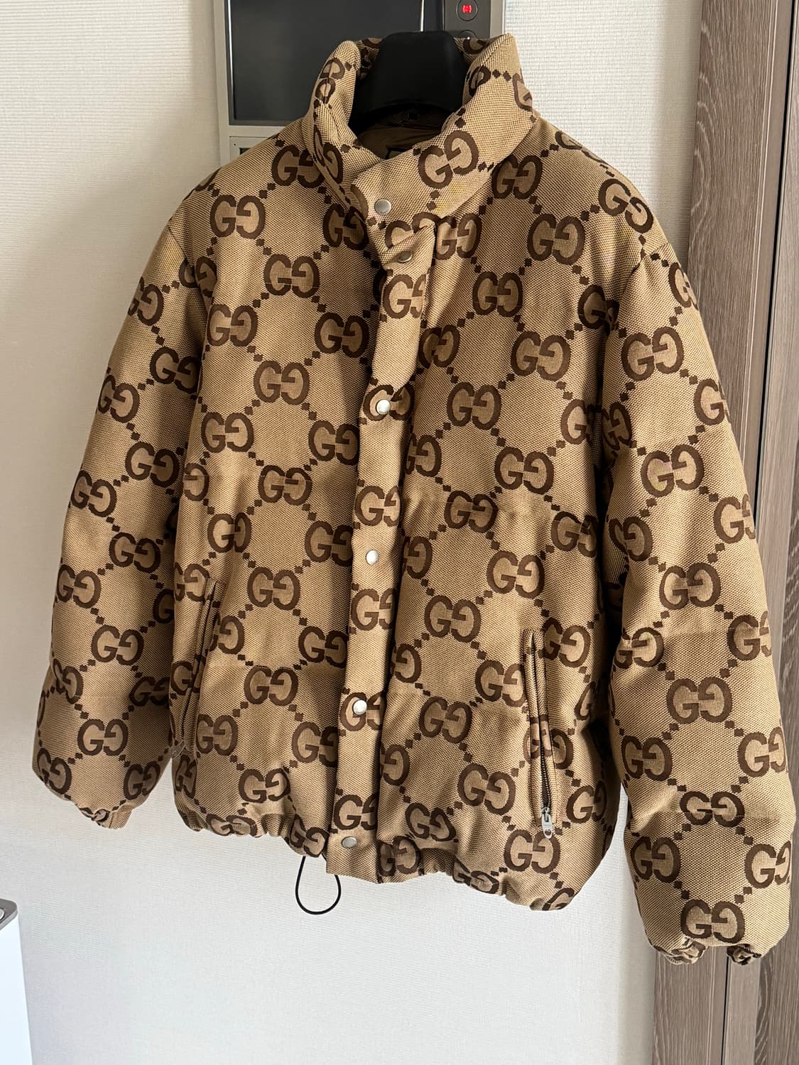 구찌 GG 자카드 캔버스 패딩 52사이즈 상품이미지2