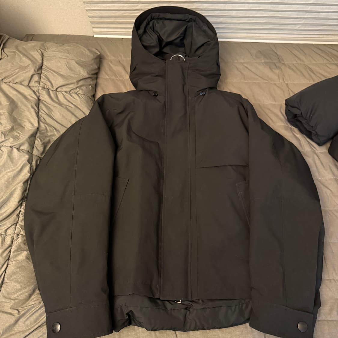 솔리드옴므 24FW 138 쉘파카 패딩 분리형 48 사이즈 상품이미지4