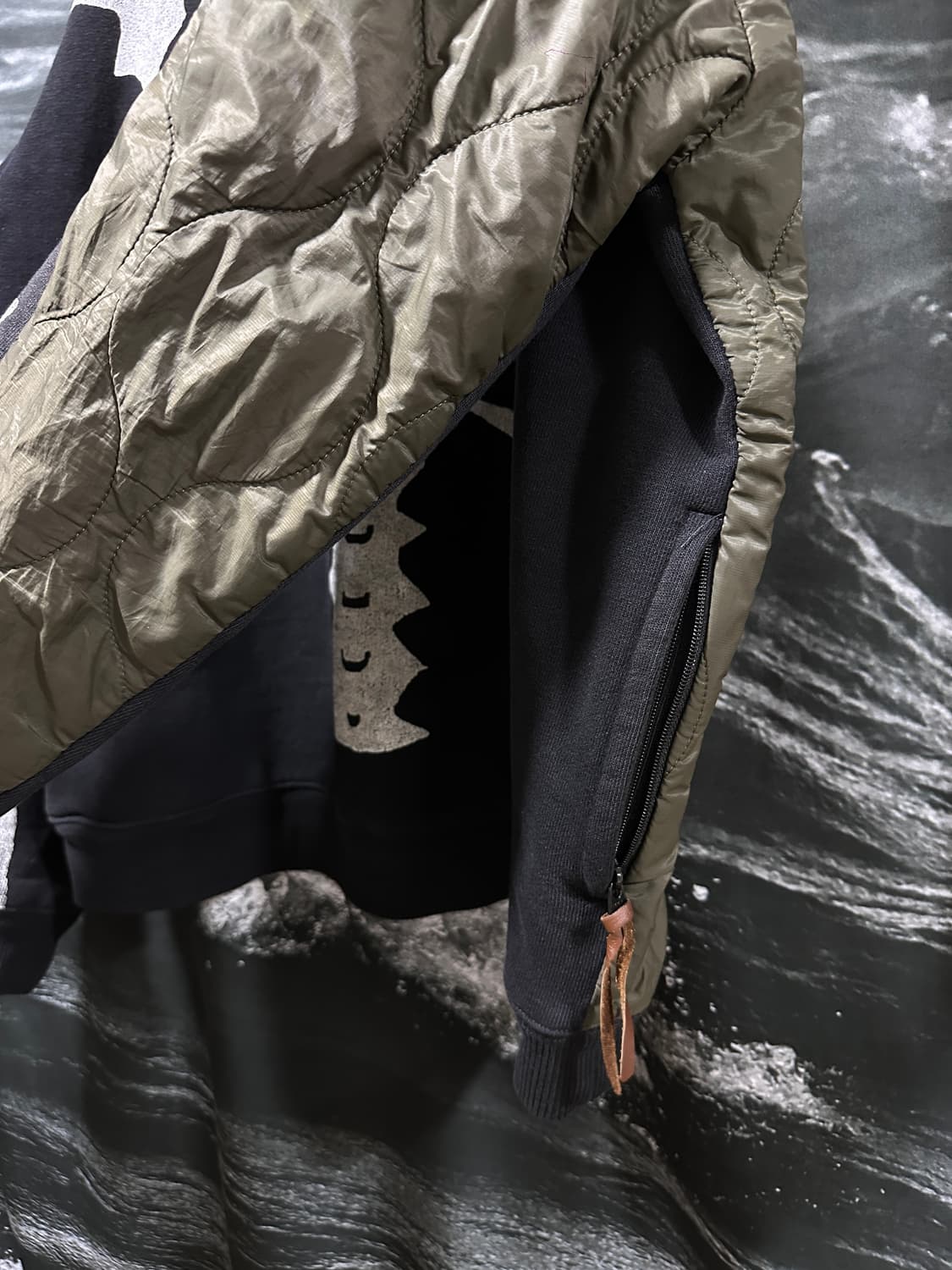 캐피탈 컨트리 본 비박 빅 플리스 퀄팅 맨투맨 1size 상품이미지2