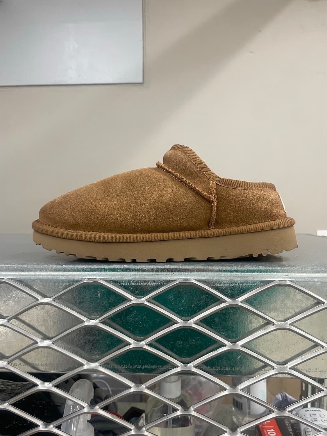 어그 클래식 마이크로 240 상품이미지1