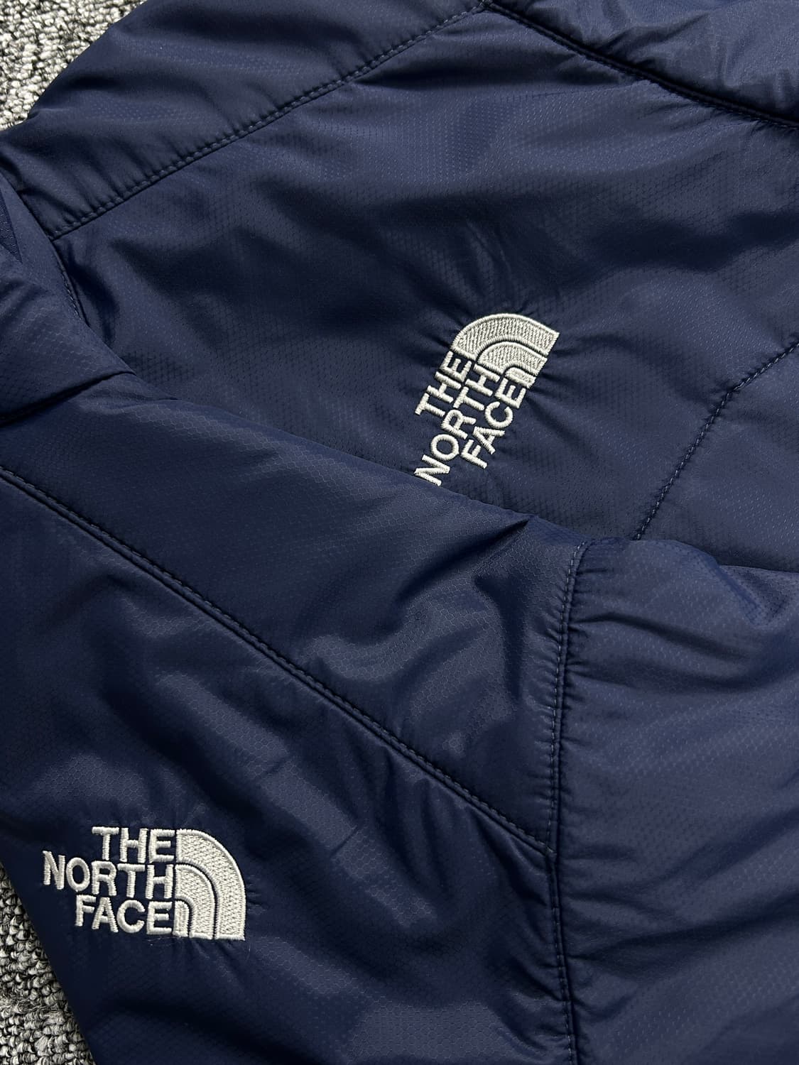  노스페이스 네이비 경량 패딩 S   상품이미지5