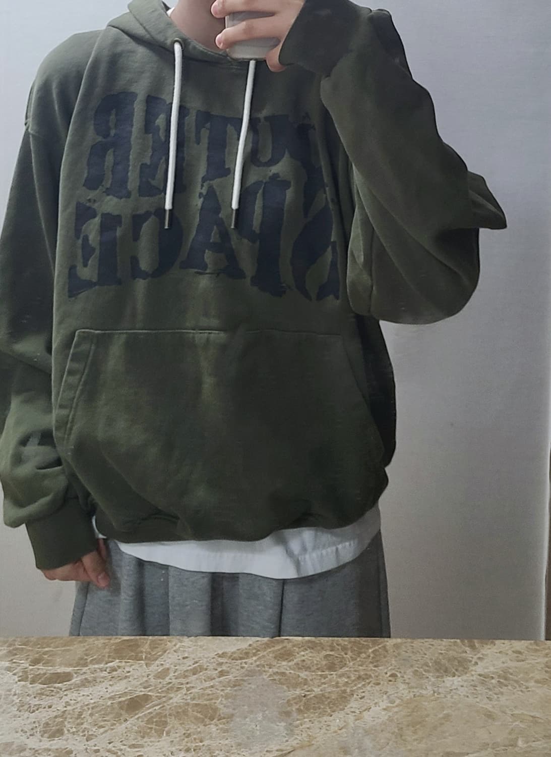 에즈카톤 후드티 상품이미지1