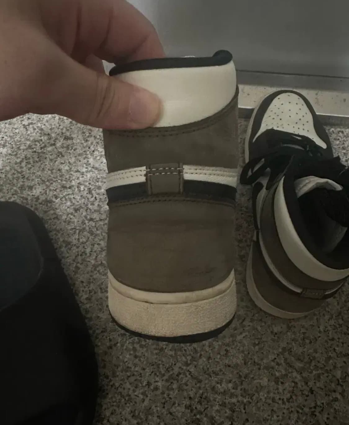 [275] 나이키 에어 조던 1 OG 하이 다크 모카 상품이미지7