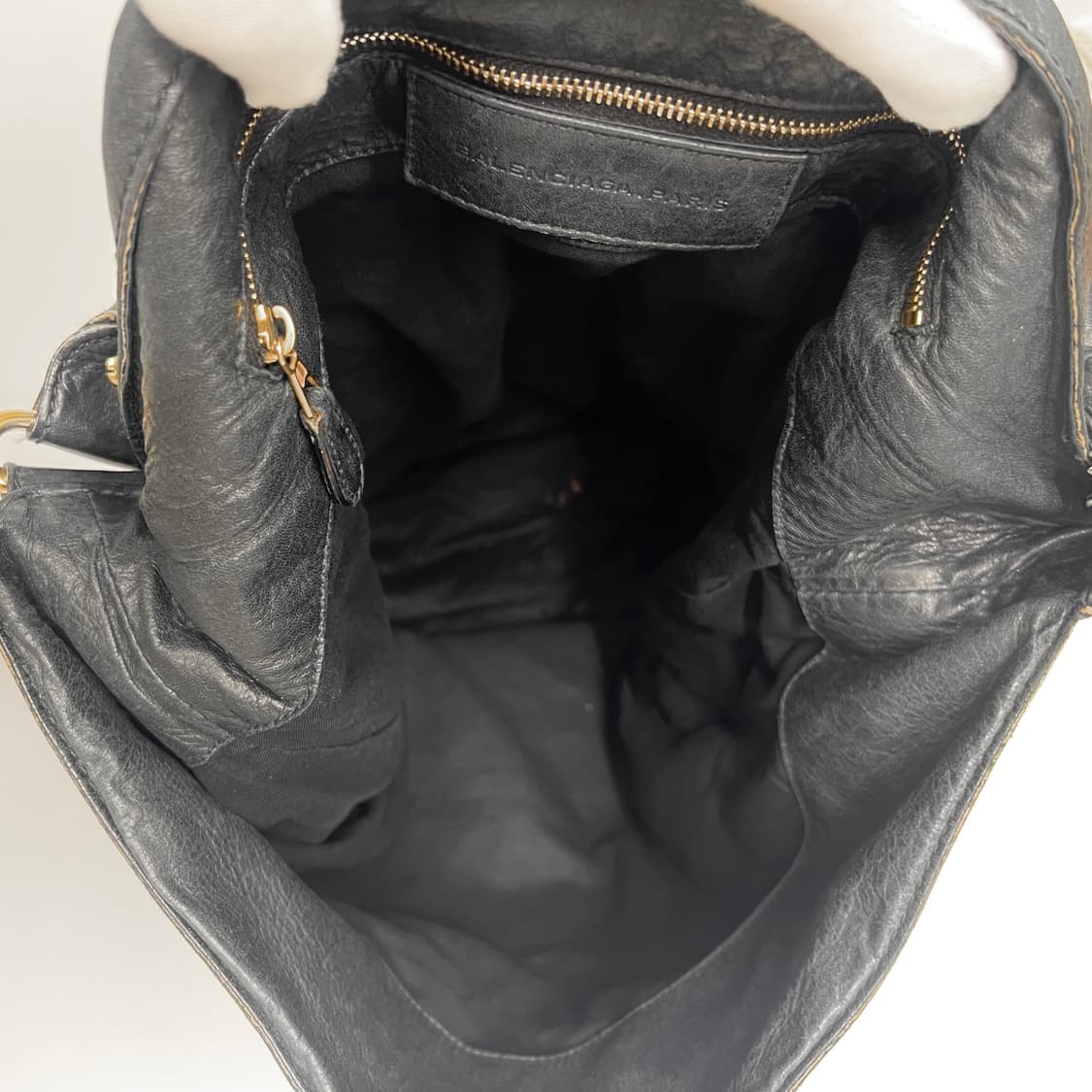 발렌시아가 모터백 블랙 데이 호보백 상품이미지8