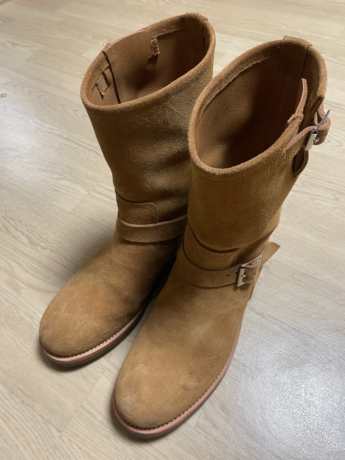 러프아웃 엔지니어부츠 265 42사이즈 판매 상품이미지1