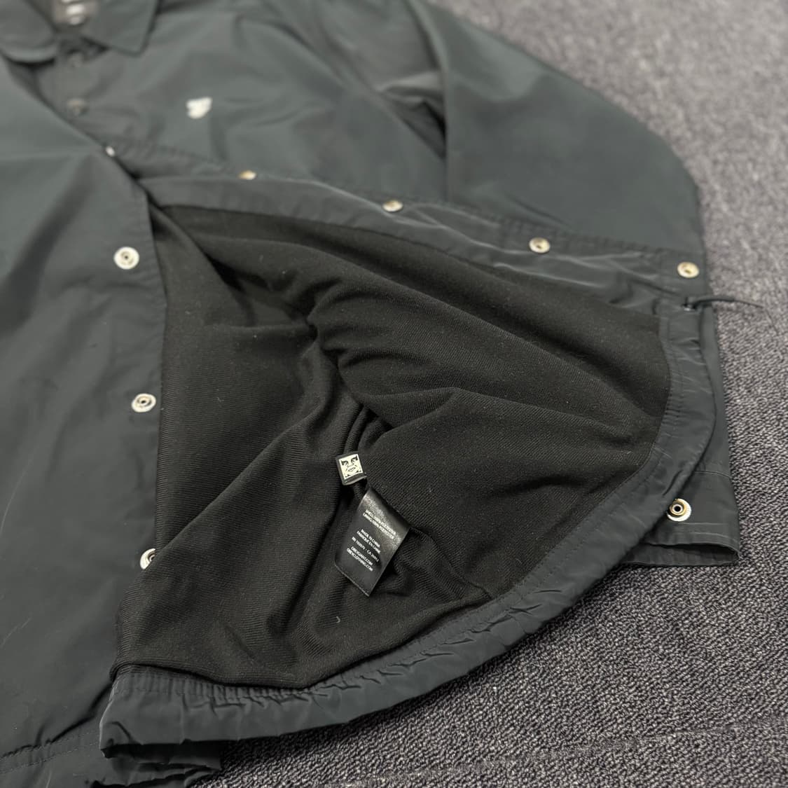 오베이 x 베드 브레인 코치 바람막이 자켓 상품이미지8