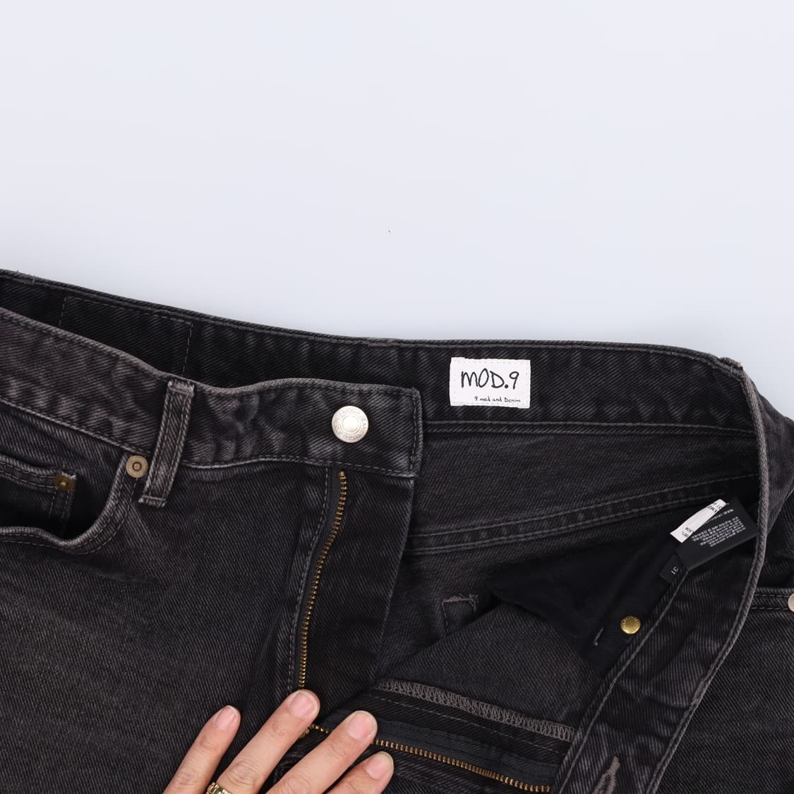 31 모드나인 흑청 데님팬츠 0224H1 상품이미지4